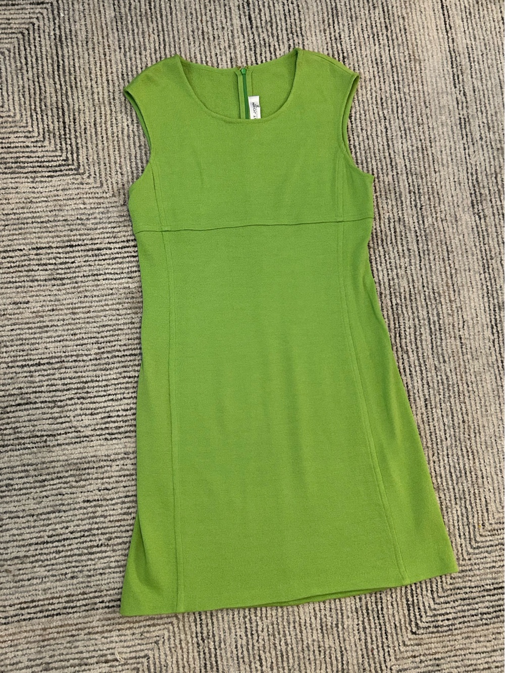 St. John Collection Lime Green Cap Sleeve Midi Dress Santana Knit Size 12